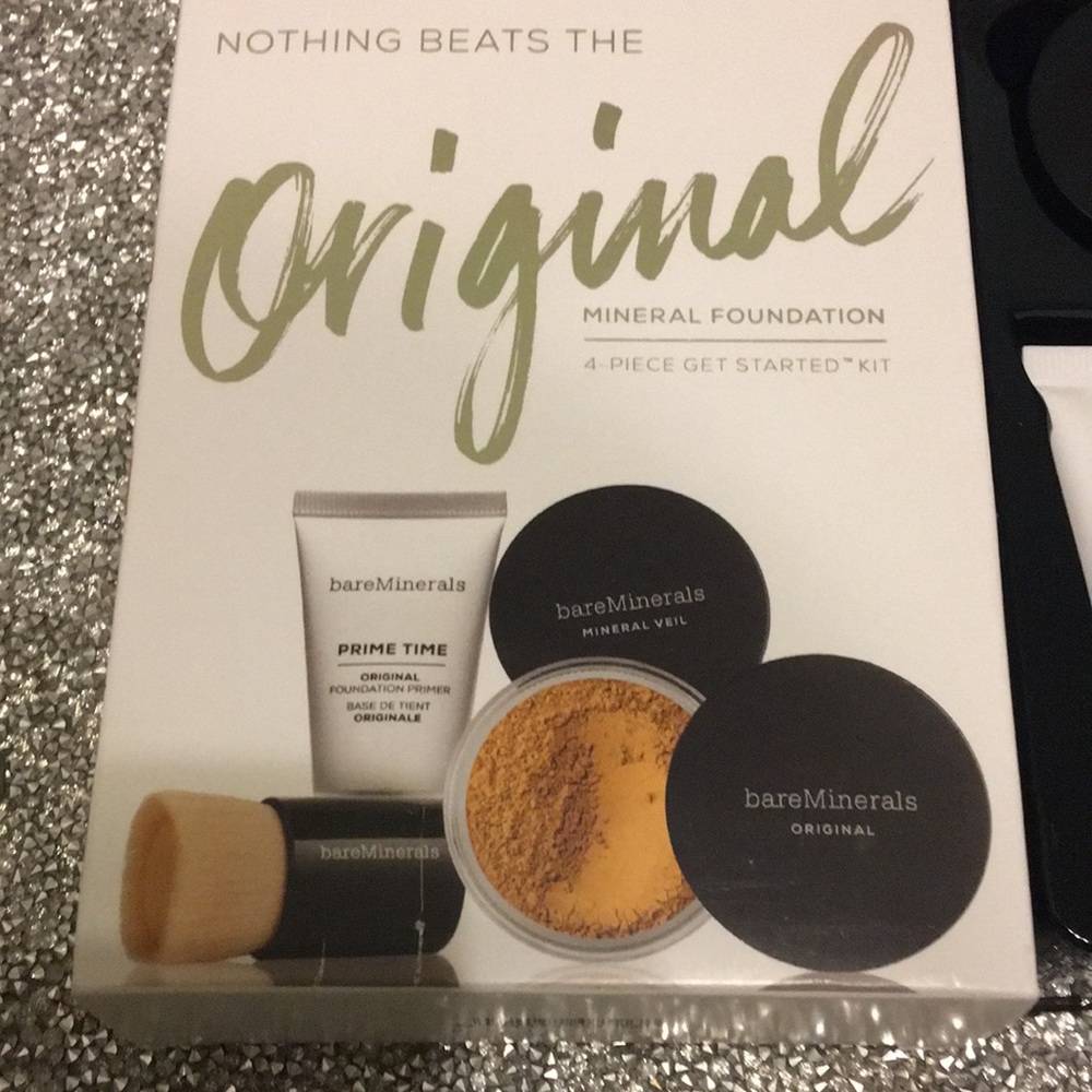 Bareminerals Nothing Beats the Original kit- NIB - Picture 4 of 9